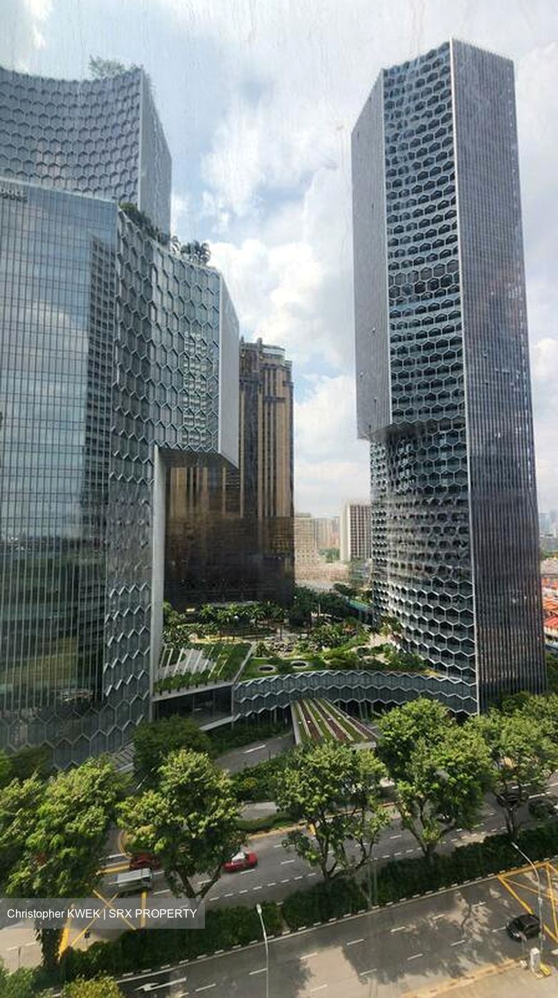Gateway West (D7), Office #633725471